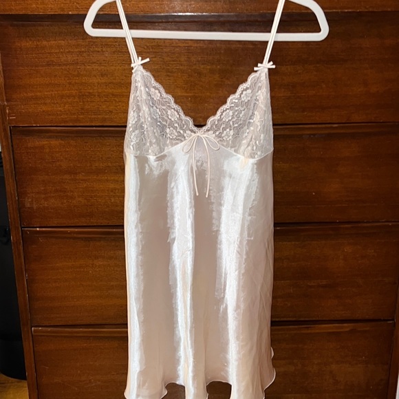 Oscar de la Renta Other - Oscar De La Renta Pink Label Lingerie Slip Size M